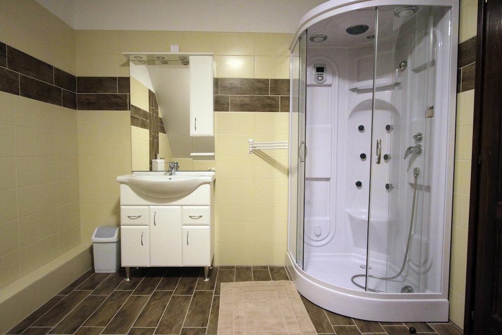 Patkoszeg Vendeghaz Hotell Kaposfo Rum bild