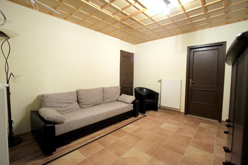 Patkoszeg Vendeghaz Hotell Kaposfo Exteriör bild