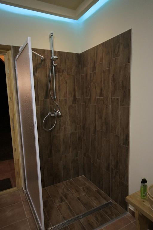 Patkoszeg Vendeghaz Hotell Kaposfo Exteriör bild
