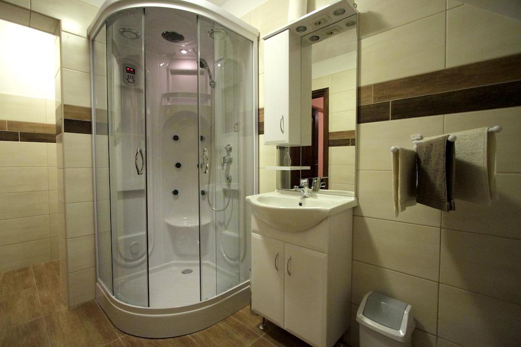 Patkoszeg Vendeghaz Hotell Kaposfo Rum bild